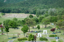 [포토] 햇살 가득한 주말, 회암사지를 찾은 사람들