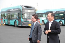 [포토] 입주 앞둔 춘천시민버스 공영차고지 점검