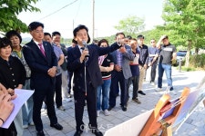 조규일 진주시장, 초전 장재교 보행로 설치 현장 점검