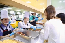 서울시립대, 사랑의 야식 무료제공, 기말고사 맞은 학생들 격려