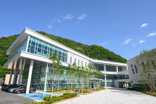 정선군립도서관 1년간 8만8000명 찾아…문화거점 공간