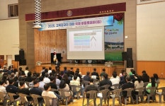 충북교육청, 감곡초서 2025 교육감과의 대화···IB 교육 소통의 장 마련