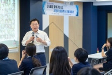 박승원 광명시장, 하안북중학교·운산고등학교 명예 교사 나서