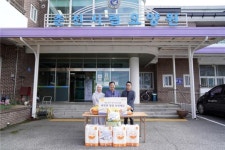 춘천시의회, 복지관·요양원 등에 추석 위문품 전달