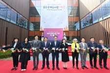 송도에 지식과 문화의 쉼터 송도국제도서관 문 열다