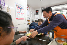 [포토] 의정부시, 장암주공7단지 경로당 방문해 현장 의견 청취