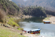 왕사남 흥행에 영월 관광 폭발…청령포·장릉 24만명 몰려