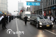 [포토]남일당 도착 눈앞에 둔 거리행진