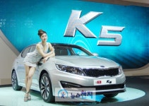 [2010 부산모터쇼] 기아, 미래감각 중형세단 K5