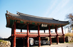 [문화재탐방-공주 ①] 천혜의 요새 공산성에서 백제의 숨소리를 듣다