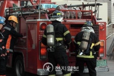 [포토] 서울 동대문소방서, 경희의료원서 기동출동훈련