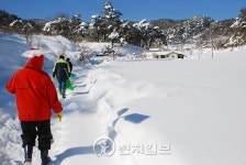 [르포] 산골 오지 노인, 눈에 갇혀 방치