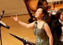 [독도음악회] 소프라노 오은경 교수