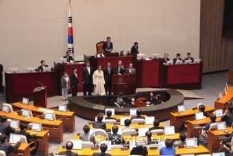 민주당 불참 속 한-EU FTA 국회 통과