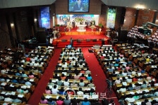 교계, 말씀 없는 부흥집회 속 빈 강정 전락