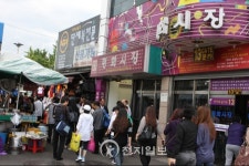 [전통시장을 살려라 ②] 동대문 평화시장, 상인대학에서 희망을 보다