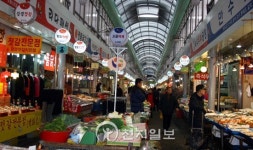 [전통시장을 살려라 - 우림시장] 사람 냄새 솔솔 나는 우림시장엔 덤도 듬뿍