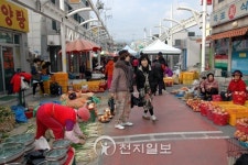 [전통시장을 살려라-대구 불로시장] 옛 향취와 문화·예술의 바람이 머물다