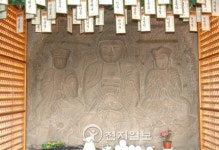 [종교문화재 탐방-삼막사] 닳고 닳은 마애불의 코, 그속에서 민족의 종교성을 엿보다