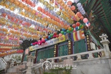 [종교문화재 탐방-서울 도선사②] 투박하고 토속적인 마애불, 영험한 기도처로 유명