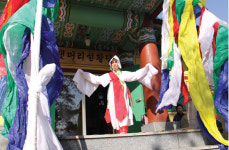 [SPECIAL-종교Ⅱ]②무교-신에게 택함 받은 무당, 피할 수 없는 운명