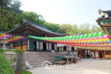 [종교문화재 탐방-화계사] 북한산 숨결 머금은 사찰, 그 청정함에 번뇌도 숨죽이네