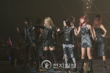 [포토] 슈퍼주니어·2NE1·소녀시대 등 총출동 GS＆POINT 콘서트 이모저모 ①