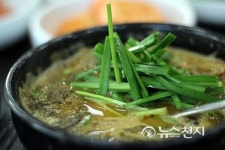 [맛천지] 장수비결 시래기 듬뿍 추어탕, 천안 미꾸리집 찾아 몸보신 하자