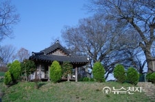 [무안] 몽탄면 식영정 쓰레기더미에… 예산 받아도 문화재 관리 허술