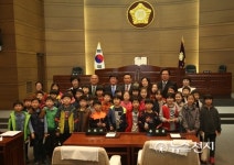 [포토] 환서초등학교 4학년, 천안시의회 제183회 임시회 견학