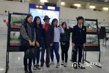 [천지일보 6.25특별사진전] 동양중학교 동아리 신문편집부 관람 전쟁 참혹해, 다시는 없어야