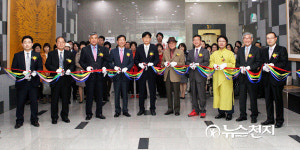 천지일보, 김포아트홀서 6.25사진 전시 개최