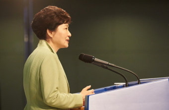 朴대통령, 부처님오신날 맞아 