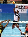 현대캐피탈 오레올·문성민 37점 합작… OK저축은행 9연승 저지
