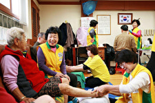 [기획 | 신천지자원봉사단-요한지파] 연탄나눔․독거노인 반찬배달…소외계층의 난로