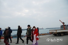 [충남] 서천 마량포구, 구름에 가린 첫 일출 아쉽지만 새해 소망 빌어