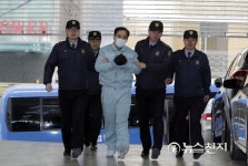 특검 출석하는 김종