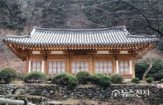 [종교성지를 가다-경상②] 동학 창시자 최제우 나고 깨우친 용담정