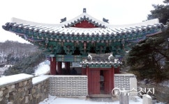 [쉼표] 어서 와, 눈꽃 핀 청주 상당산성은 처음이지?