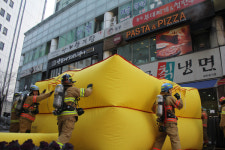 과천소방서 공기안전매트로 고층건물 화재 대비