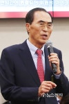[2017국감] 답변하는 권혁홍 대양제지공업 대표