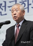 3.1운동기념위 민족대표보고회 축사하는 박춘화 목사