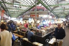 [옛이야기-시장 편] ②100년 역사 담긴 최초 상설시장 광장시장