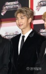 [포토] 방탄소년단 슈가·진·랩몬스터(RM) 개구쟁이 미소