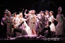 [2017 뮤지컬] 대형 해외 작품부터 순수 국내 창작 뮤지컬 돌풍까지