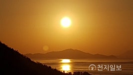 [해돋이] 전남 고흥군 거금도, 새해 둥근해가 떴습니다