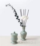 천년 전통 부안고려청자 복원작품 국회서 전시