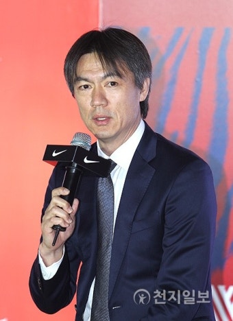 [포토] 인사말 하는 홍명보 대한축구협회 전무이사