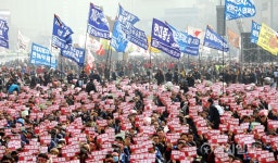 금속노조 결의대회 한국지엠·금호타이어·조선소 대책 마련하라