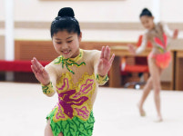 훈련 중인 北무용신동들